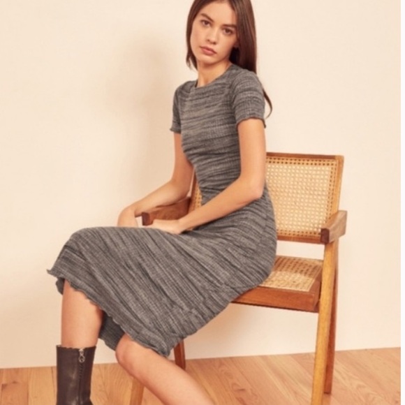 Reformation Perry Dress in Charcoal, size L - Picture 1 of 8